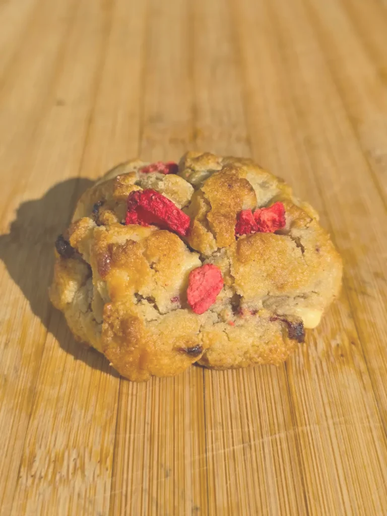 Sugar-Free NY-Style Strawberry Shortcake Cookies