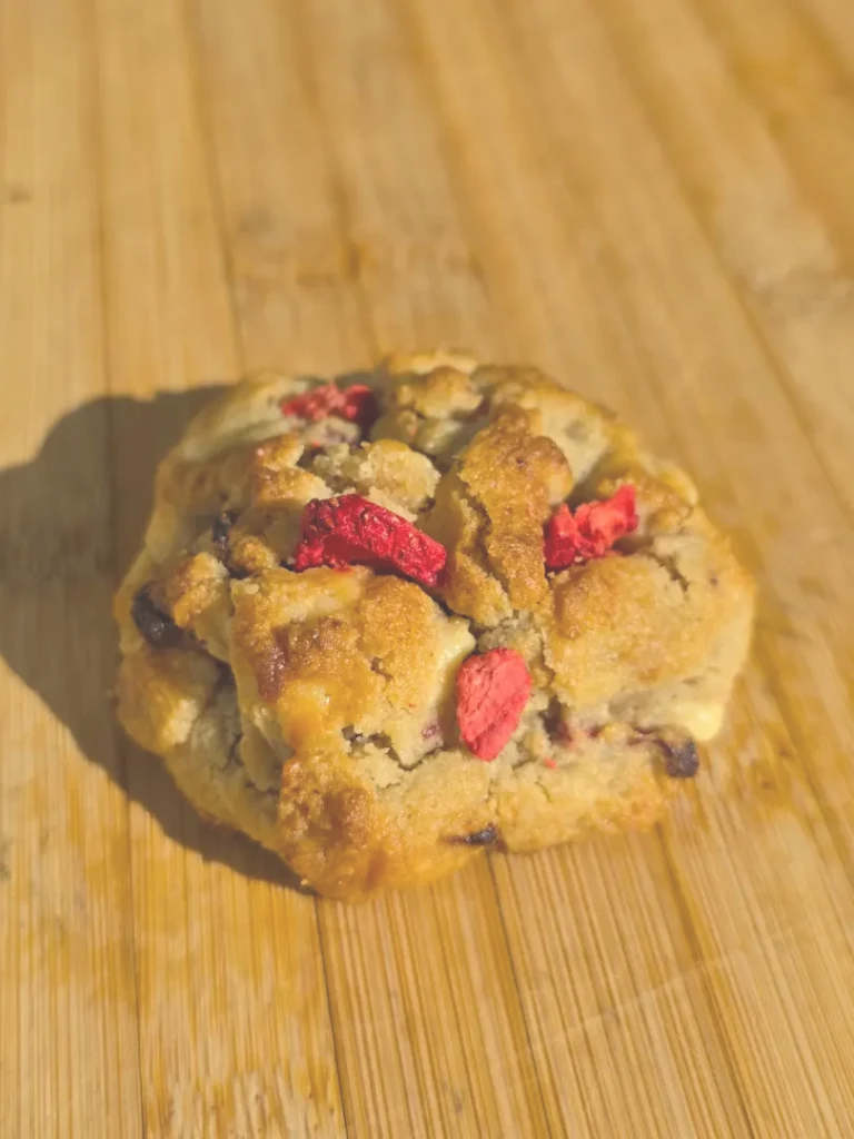 Sugar-Free NY-Style Strawberry Shortcake Cookies